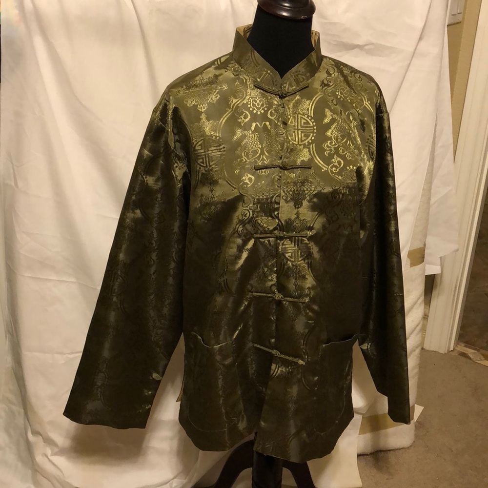 Exceptional reversible Asian inspired top.
